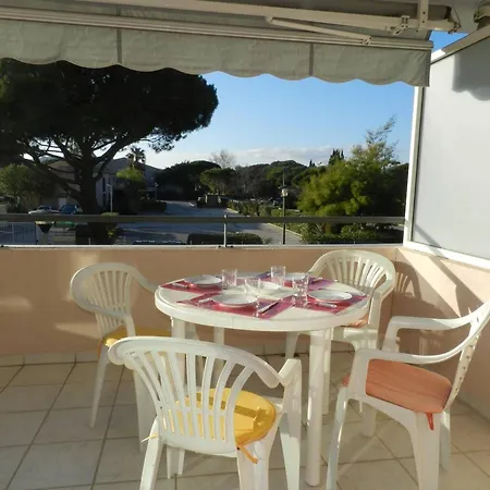 Le Lavandou, 1 Piece, 4 Personnes - Fr-1-251-641 * Le Lavandou